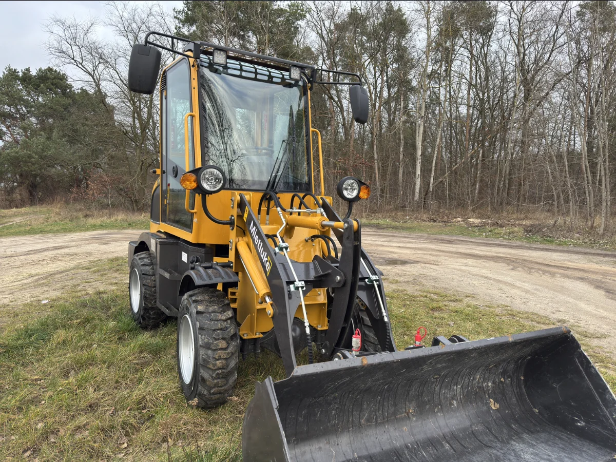 Kompakt-Radlader 2,5t